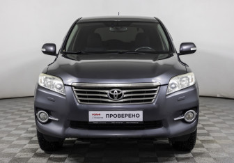 Подержанный автомобиль Toyota RAV4 2011 года (2 фото)