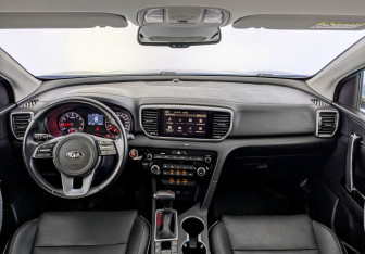 Подержанный автомобиль Kia Sportage 2021 года (14 фото)
