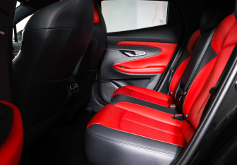 Подержанный автомобиль Changan UNI-T 2020 года (12 фото)