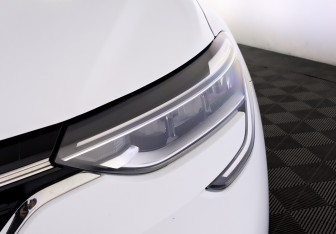 Подержанный автомобиль Renault Arkana 2021 года (17 фото)