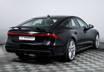 Подержанный автомобиль Audi A7 2020 года (5 фото)