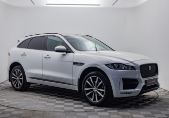 Подержанный автомобиль Jaguar F-Pace 2018 года (7 фото)