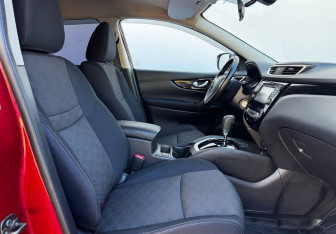 Подержанный автомобиль Nissan Qashqai 2018 года (10 фото)