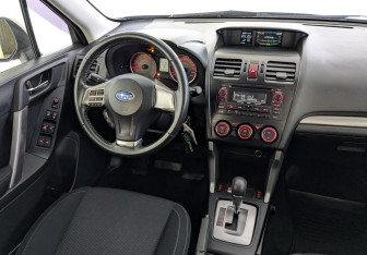 Подержанный автомобиль Subaru Forester Suv 2014 года (29 фото)