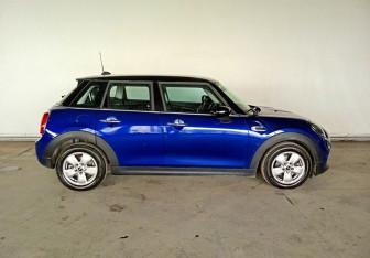 Подержанный автомобиль MINI Hatch 2020 года (7 фото)
