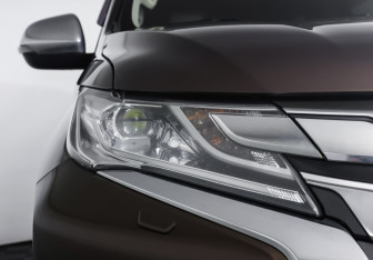 Подержанный автомобиль Mitsubishi Pajero Sport 2018 года (21 фото)
