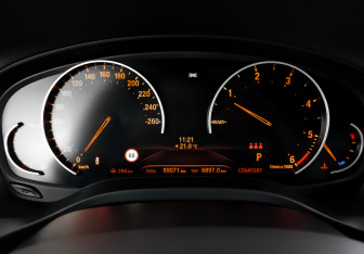 Подержанный автомобиль BMW X3 2021 года (16 фото)