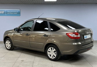 Подержанный автомобиль LADA (ВАЗ) Granta Hatchback 2020 года (7 фото)