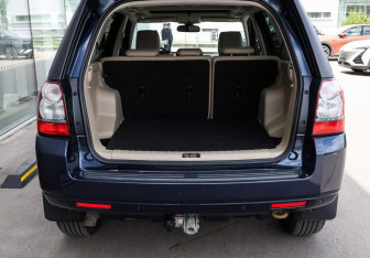 Подержанный автомобиль Land Rover Freelander 2012 года (10 фото)