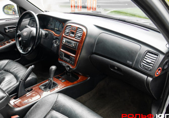 Подержанный автомобиль Hyundai Sonata 2008 года (7 фото)