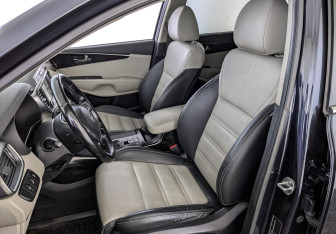 Подержанный автомобиль Kia Sorento 2018 года (20 фото)