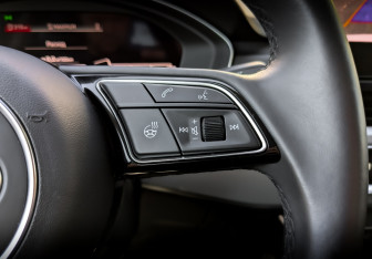 Подержанный автомобиль Audi A4 Sedan 2022 года (26 фото)