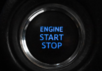 Подержанный автомобиль Toyota Land Cruiser Prado 2020 года (17 фото)