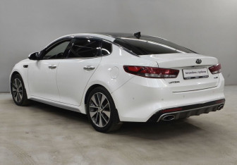 Подержанный автомобиль Kia Optima Sedan 2016 года (7 фото)