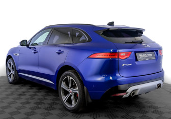 Подержанный автомобиль Jaguar F-Pace 2019 года (7 фото)