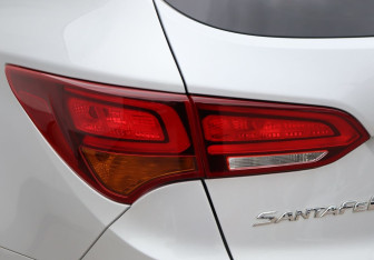Подержанный автомобиль Hyundai Santa Fe 2015 года (23 фото)