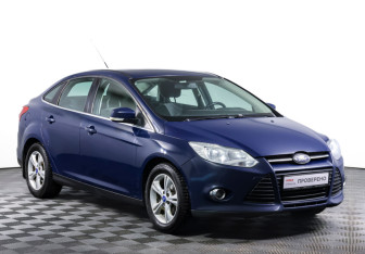 Подержанный автомобиль Ford Focus Sedan 2011 года (3 фото)