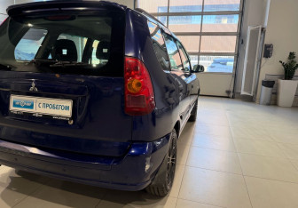 Подержанный автомобиль Mitsubishi Space Star Compactvan 2004 года (7 фото)