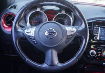 Подержанный автомобиль Nissan Juke 2017 года (15 фото)