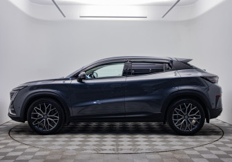 Подержанный автомобиль Changan UNI-T 2023 года (2 фото)
