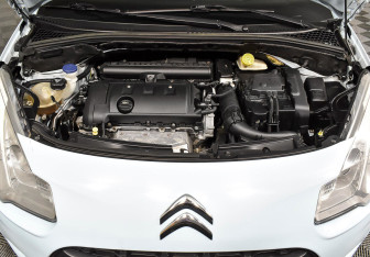 Подержанный автомобиль Citroen C3 Hatchback 2012 года (7 фото)