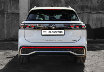 Подержанный автомобиль Volkswagen Tiguan 2024 года (5 фото)