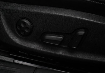 Подержанный автомобиль Audi A4 Sedan 2011 года (15 фото)
