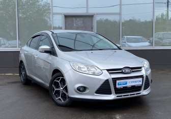 Подержанный автомобиль Ford Focus Sedan 2012 года (3 фото)