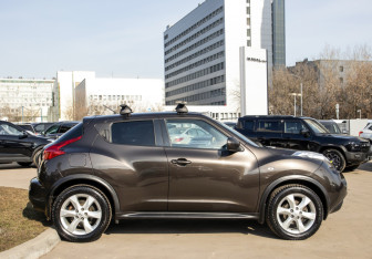 Подержанный автомобиль Nissan Juke 2012 года (3 фото)