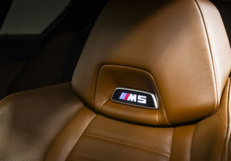 Подержанный автомобиль BMW M5 Sedan 2019 года (15 фото)