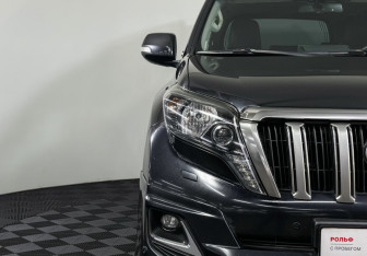 Подержанный автомобиль Toyota Land Cruiser Prado 2017 года (17 фото)