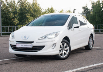 Подержанный автомобиль Peugeot 408 2014 года (1 фото)