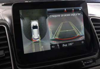 Подержанный автомобиль Mercedes-Benz GLE 2016 года (13 фото)