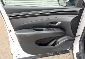 Подержанный автомобиль Hyundai Tucson 2021 года (19 фото)