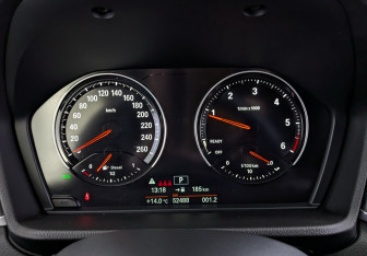 Подержанный автомобиль BMW X1 2021 года (13 фото)