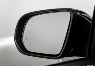 Подержанный автомобиль Mercedes-Benz GLE 2025 года (23 фото)