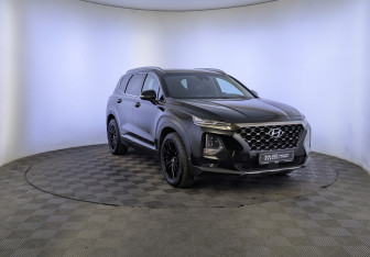 Подержанный автомобиль Hyundai Santa Fe 2018 года (3 фото)