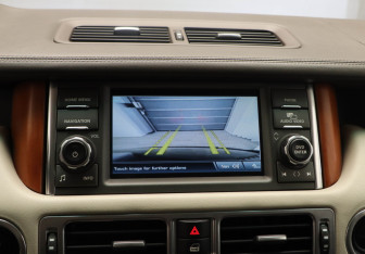 Подержанный автомобиль Land Rover Range Rover 2012 года (13 фото)