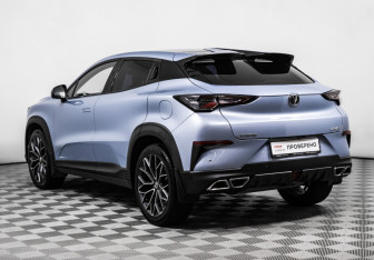 Подержанный автомобиль Changan UNI-T 2023 года (7 фото)