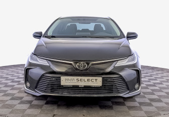 Подержанный автомобиль Toyota Corolla Sedan 2020 года (2 фото)
