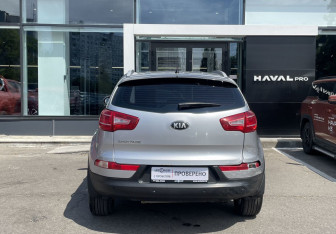 Подержанный автомобиль Kia Sportage 2013 года (6 фото)
