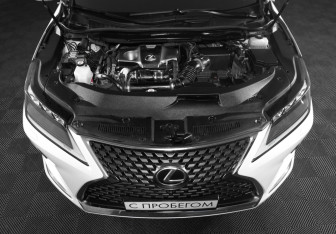 Подержанный автомобиль Lexus RX 2020 года (9 фото)
