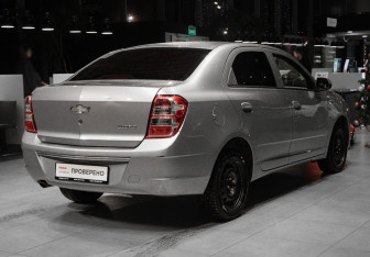 Подержанный автомобиль Chevrolet Cobalt Sedan 2020 года (4 фото)