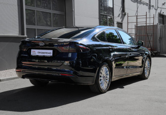 Подержанный автомобиль Ford Mondeo Sedan 2015 года (4 фото)
