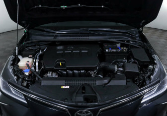Подержанный автомобиль Toyota Corolla Sedan 2019 года (5 фото)