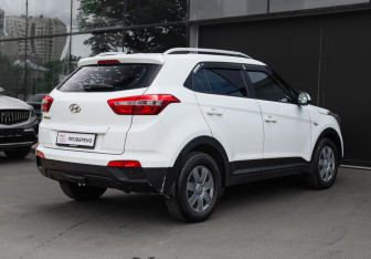 Подержанный автомобиль Hyundai Creta 2016 года (4 фото)