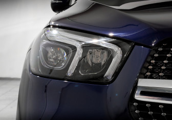 Подержанный автомобиль Mercedes-Benz GLE 2021 года (17 фото)
