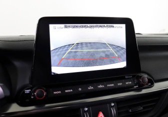 Подержанный автомобиль Kia Cerato Sedan 2019 года (13 фото)