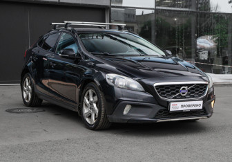 Подержанный автомобиль Volvo V40 Hatchback 2014 года (3 фото)