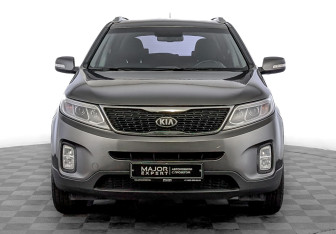 Подержанный автомобиль Kia Sorento 2013 года (2 фото)